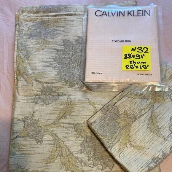 MIX : Calvin Klein Standard Sham and Queen Duvet + 1pcs Sham' (N -32)